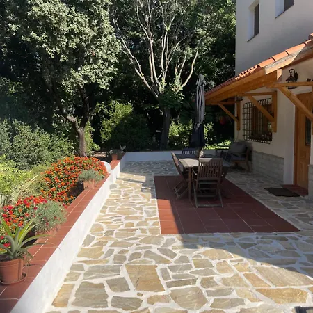 Le Chene Frühstückspension Enguera