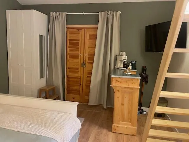 Le Chene Bed & Breakfast